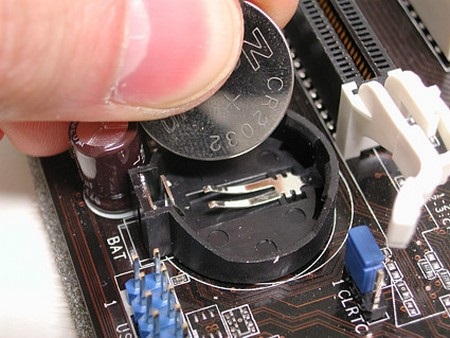 Hình minh họa Cách thay Pin Cmos trên máy tính