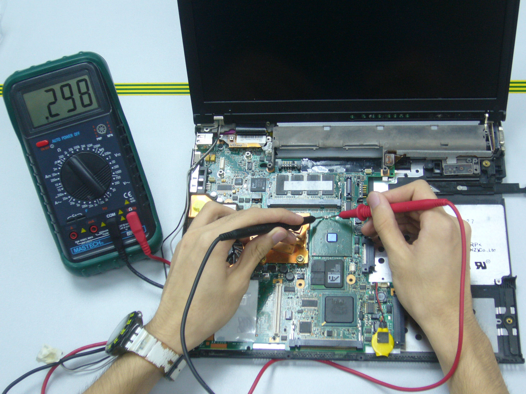 Hình minh họa Sửa chữa máy laptop tại nhà