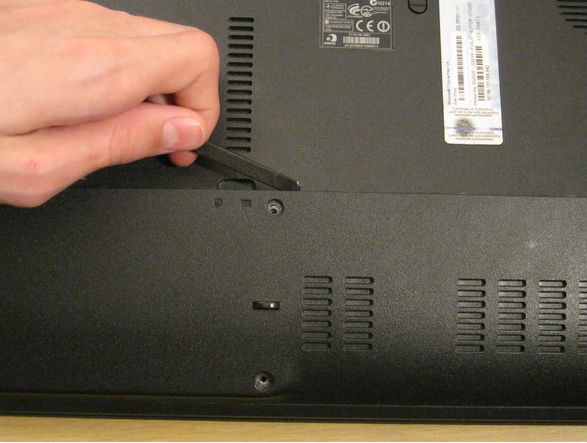 Hình minh họa Các bước cơ bản thay thế, nâng cấp card Wifi trên Laptop
