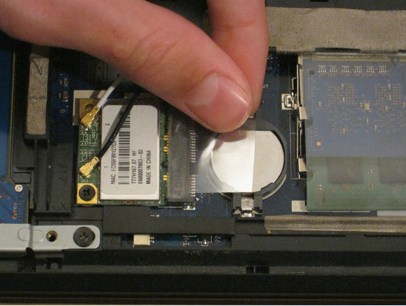 Hình minh họa Các bước cơ bản thay thế, nâng cấp card Wifi trên Laptop